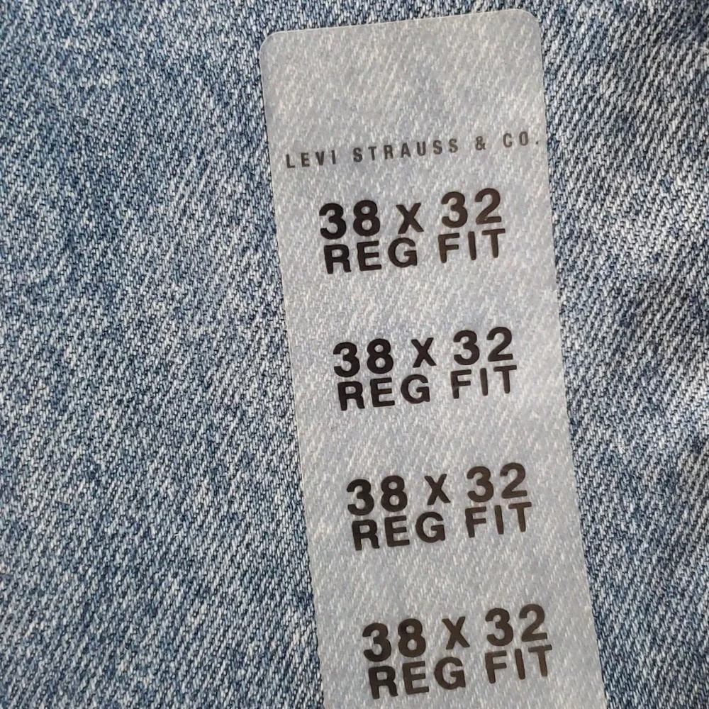 Levi's Red Tab 505 Men's Jeans, regular fit, straight leg, 38 waist, 32 inseam